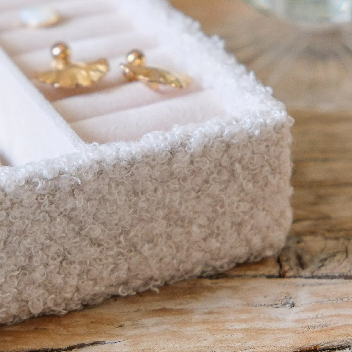 Boîte à Bijoux Anne  - Moumoute Blanc