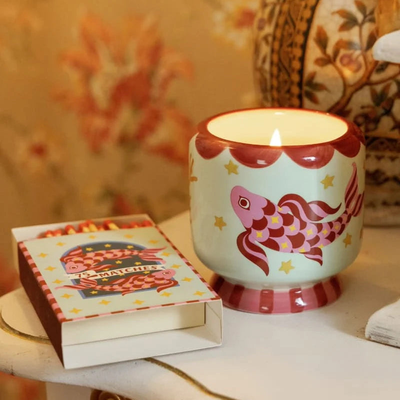 Bougie en céramique A Dopo Koi Fish 226 g – Sel marin & Sauge