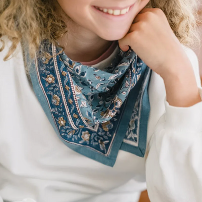 Small Scarf / Foulard Enfant - Folk Nuage
