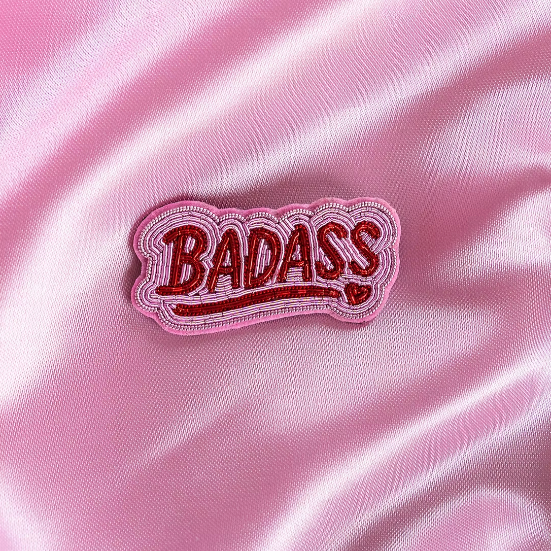 Broche Badass