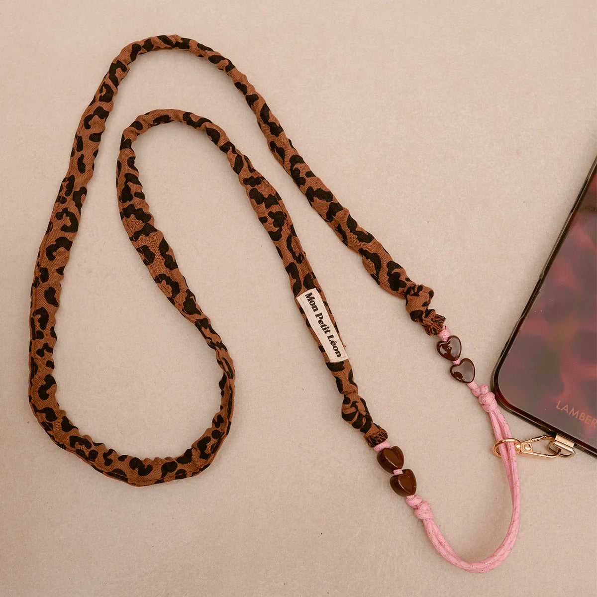 Sangle de téléphone Billie léopard marron - cordon rose