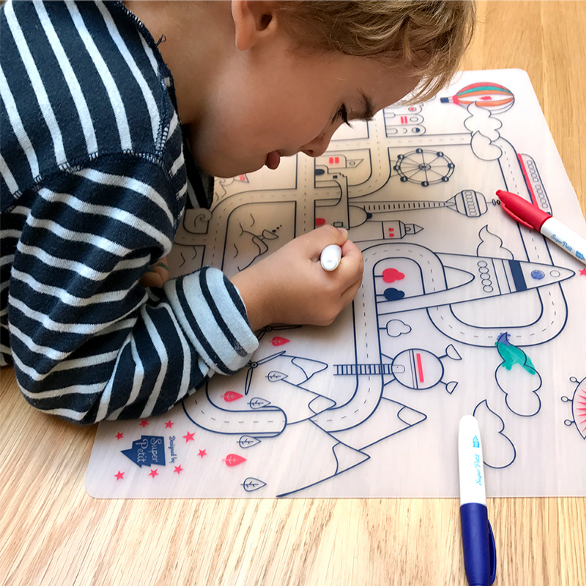 Coloriage effaçable et réutilisable circuit