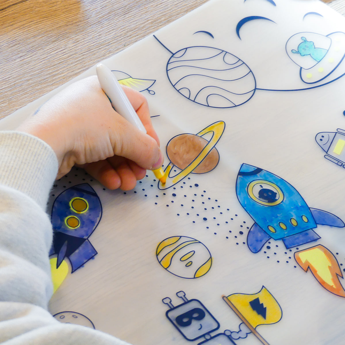 Coloriage effaçable et réutilisable espace